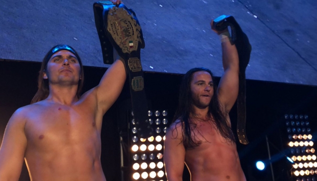 AAA Rey de Reyes : Les Young Bucks nouveaux champions par équipe