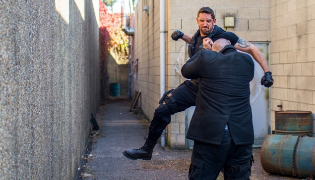 Un Superman punch sauvage apparait dans un film !