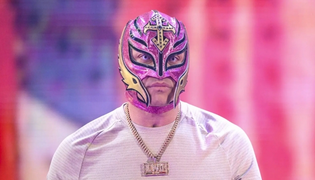 Rey Mysterio aimerait mettre son masque en jeu contre son fils