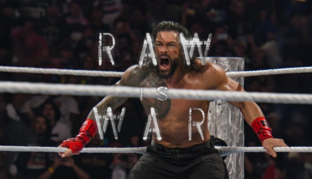 L'intro de WWE RAW is War avec les Superstars d'aujourd'hui