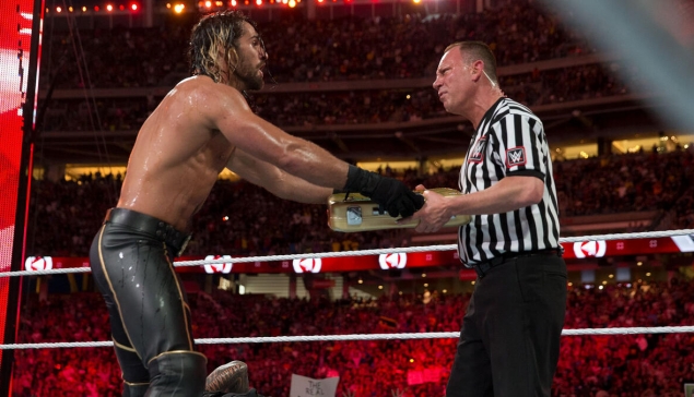 Les coulisses du cash-in de Seth Rollins à WrestleMania 31