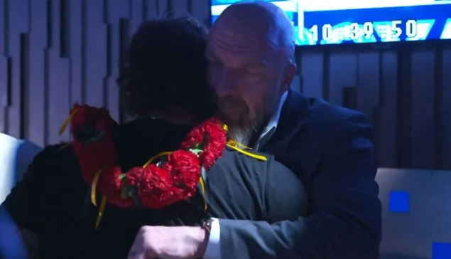 Vidéo : Triple H félicite Jey Uso après sa victoire du Royal Rumble 2025