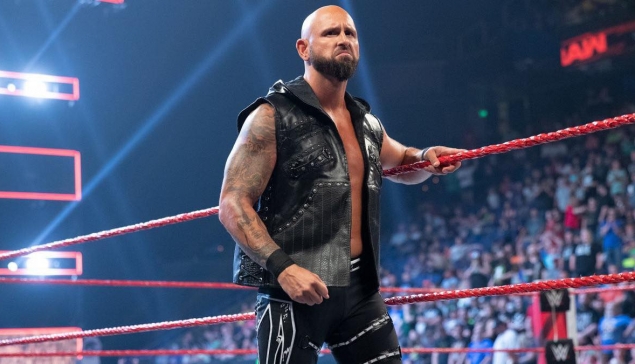 Plus de détails sur le licenciement de Karl Anderson