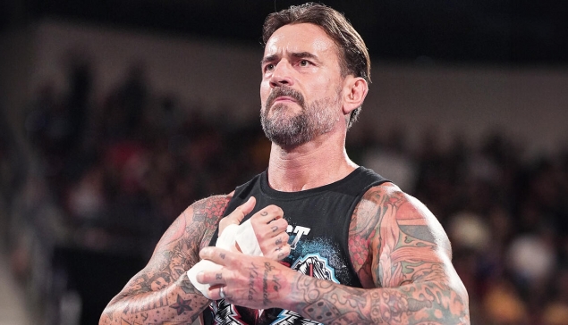 CM Punk retiré de WWE RAW en Belgique